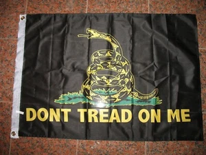 Bandera de cascabel en espiral negra Don't Tread on Me Gadsden 1776 3 x 5 polietileno nueva - Imagen 1 de 2