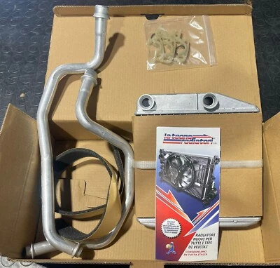 Radiatore Riscaldamento + TUBI FIAT GRANDE PUNTO - PUNTO EVO - PUNTO 05-> 10-> - Immagine 1 di 4