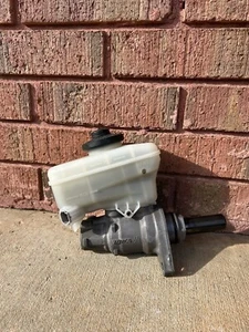 2006 LEXUS GS300 BRAKE MASTER CYLINDER WITH RESERVOIR (9102)108D - Picture 1 of 11