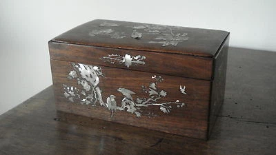 Coffret de lettré à compartiments XIXe bois et incrustations nacre Chine . - Photo 1/4