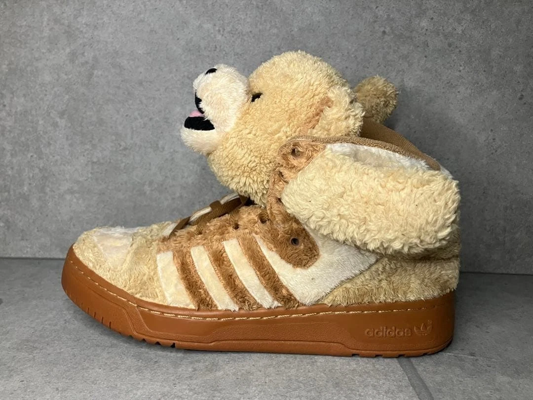 Preços baixos em Adidas Jeremy Scott Teddy Bear | eBay