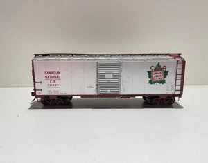 Atlas HO Scale Canadian National #521497 40' Silver Boxcar No Box - Picture 1 of 6