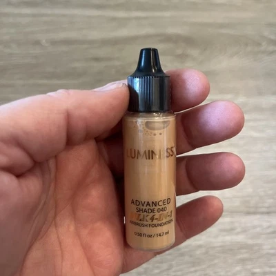 Luminess Advanced Silk 4-In-1 Airbrush Foundation Shade 040 Sealed .50 Fl Oz - Image 1 of 2