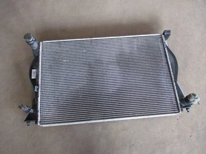 Wasserkühler Kühler Audi A6 4F C6 2.4 2.8 3.2 3.0TDI 4F0121251T - Picture 1 of 8