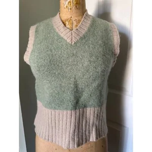 Vintage woman wool vest sage green cream sweater sleeveless v neck Maurices sz M - Picture 1 of 13