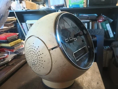 Radio AM/FM Weltron reproductor de 8 pistas funciona en buen estado. Foto 1 de 4