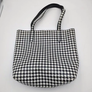 Schultertasche Wendehandtasche schwarz-weiß Fischgrätmuster - Bild 1 von 6