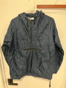 Pullover GAP Factory Store para hombre con cremallera en cuarto liso para lluvia, azul marino, pequeño - Imagen 1 de 3