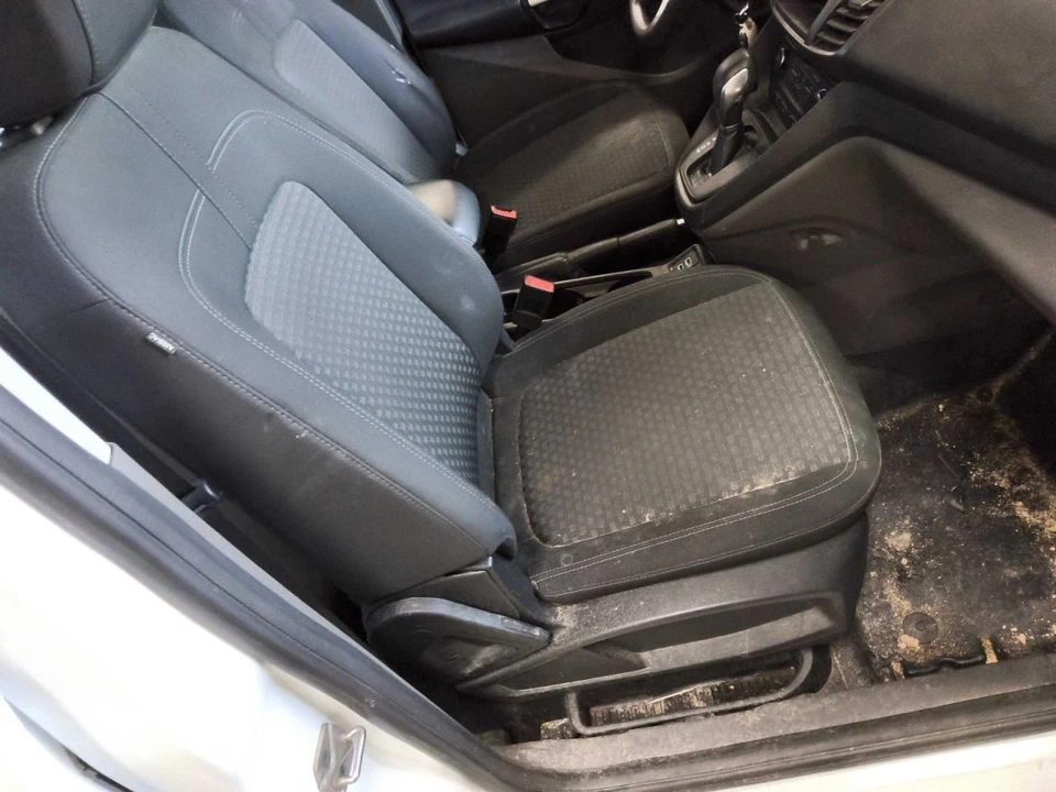 Passenger Front Seat Bucket  Cloth Fits 14-23 TRANSIT CONNECT 614358 Foto 1 de 1