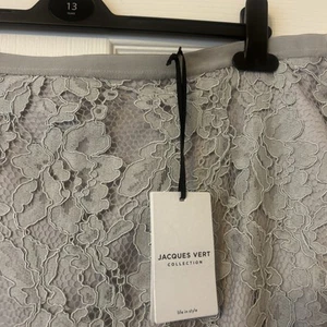 Jacques vert size 18 lace grey skirt - Picture 1 of 1