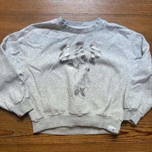 Gap Disney Minnie Mouse silver graphic crew girls sweatshirt SIZE 10 - Picture 1 of 5