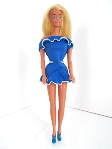 Barbie vintage marcata 1966 Hong Kong Mattel anni 70 ? Scarpe vestito bambola bionda X2 - Foto 1 di 9