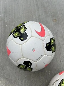 Nike Incyte Soccer Ball - FIFA QUALITY 2007 - Picture 1 of 3