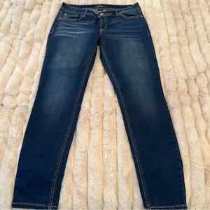 Jordache Blue Straight Leg Jeans Classic Denim Style - Picture 1 of 9