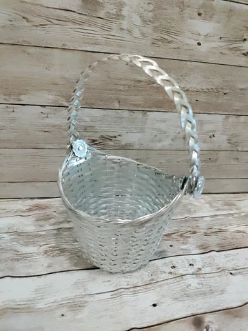 Vintage  1960s Avon Silver Tone Woven Aluminum Basket w/ Hinged Handle 5"L x4"W Cover