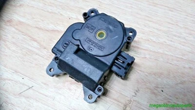 2004-2011 mitsubishi endeavor left actuator aw063700-6231 oem c100 - Image 1 of 3