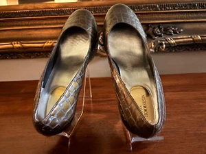 Ros Hommerson Womens 9W Kitten Heels Green Faux Patent Leather Style 39936 - Picture 1 of 9