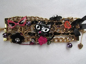 Betsey Johnson Bracelet Cat Vampire Slayer New Vintage - Picture 1 of 9