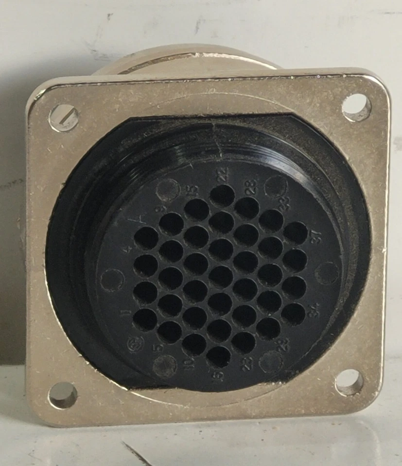 TE Connectivity CIRCULAR CONNECTOR 37-Contacts Socket, Male, Straight 208473-1 - Image 1 of 4