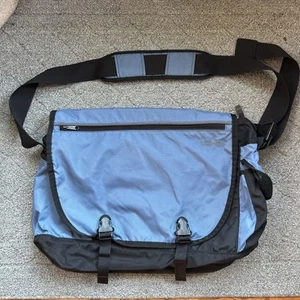 LL Bean VTG Large Nylon Messenger Laptop Bag Light Blue Y2K rip stop NICE - Afbeelding 1 van 11
