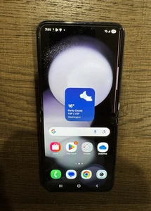Samsung Galaxy Z Flip 5 5G SM-F731W 512GB Unlocked Black Very Good (READ) - Picture 1 of 11