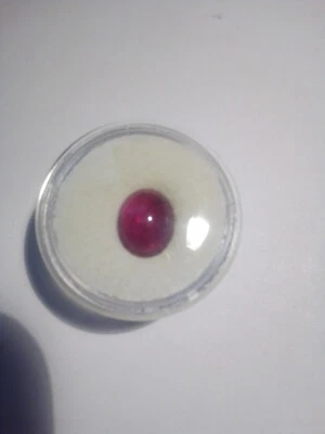 1 echter Rubellit oval cab ca. 4,46ct ca. 11,1x9,1 mm small natural inclusions - Bild 1 von 4