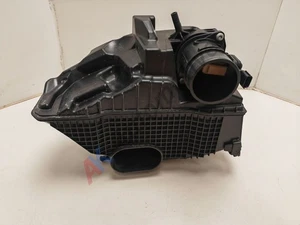 Renault Captur MK1 13-19 Airbox Filter Housing 1.5 Diesel with MAF 165008308R - Picture 1 of 10