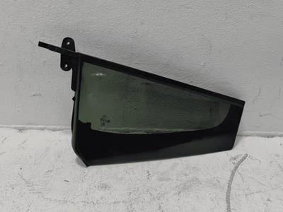 Volkswagen Taos 2022-2024 puerta trasera izquierda lado conductor vidrio fijo OEM Foto 1 de 4