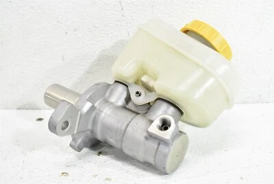 Depósito de cilindro maestro de freno Scion FR-S 2013-2016 OEM BRZ 13-16 Foto 1 de 4