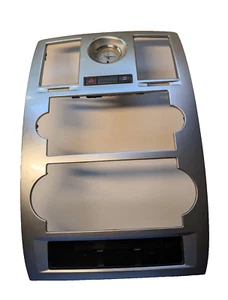 05 06 07 Chrysler 300 Center Dash Radio Climate Bezel Vent Surround Trim Silver - Picture 1 of 22