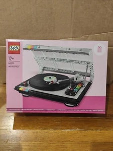 Lego Retro Record Player 40699 Limited Edition GWP Vinyl On Hand New Sealed - Picture 1 of 2