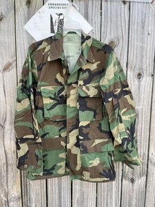 USGI M81 Woodland Camo BDU Shirt/Bluse Medium Short 1980s Woodland Pattern Camo - Bild 1 von 4
