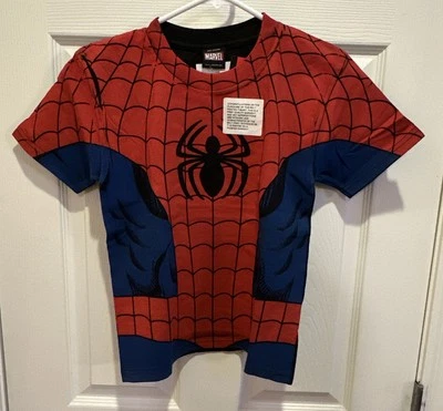 惊人的蜘蛛侠服装衬衫男孩尺寸 4/5 XS 超级英雄电影 T 恤全新 — 第 1/3 张图片