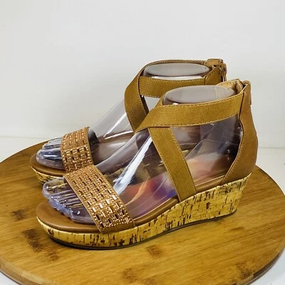 Zapatos de plataforma JUSTICE para niñas color tostado brillante talla 3 Foto 1 de 4