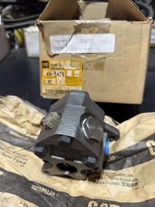 CAT 4w-5479 NEW OEM High Pressure Fuel Pump Dozer loader truck and many other - Picture 1 of 6