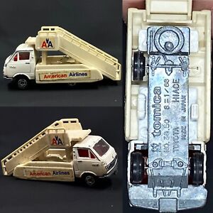 Tomy Tomica No. 38.50 Toyota Hiace American Airlines Stair Truck - MISSING WHEEL