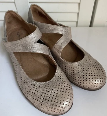 Zapatos Cobb Hill DEVYN MARYJANE Talla 7M Ajus Correa-1.5" Tacón CH9250 Champagne Nuevos con Etiquetas Foto 1 de 4