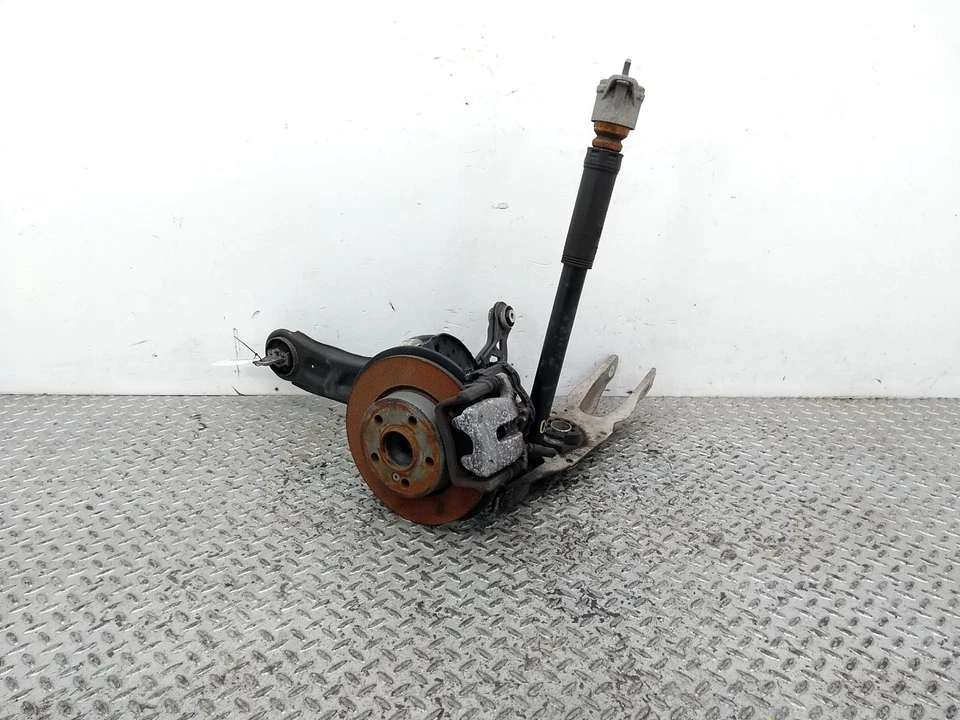 MERCEDES A CLASS LEFT REAR SUSPENSION 1.6L Petrol 12-18 - Image 1 of 4
