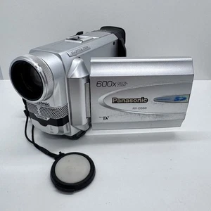 Panasonic NV-DS88 Mini DV Digital Video Camera Camcorder Tested & Working - Picture 1 of 10