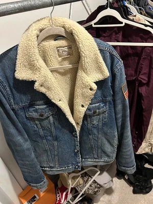 Chaqueta de Camionero Polo Ralph Lauren Sherpa Forrada de Vellón Denim Bandera de EE. UU. Para Hombre Grande Foto 1 de 3