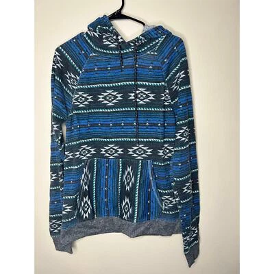 Мужская маленькая толстовка с капюшоном Rue 21 синяя серая белая с племенным принтом флисовая с подкладкой - Изображение 1 из 3