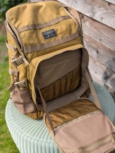 Filson Alcan Tin Cloth Tool Backpack | Dark Tan | Cordura | 20167379 | Top - Bild 1 von 14