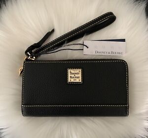 DOONEY & BOURKE~Black Zip Clutch Wallet Wristlet ~ New In Gift Box