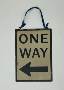 Rustic metal One Way Sign Weather/Fade Resistant, Easy Mounting, 5.8” x 8.1” - Picture 1 of 8