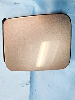 Nissan Altima 2016-2018 - tapa de puerta de llenado de combustible de gasolina - gris - 8393T258 Foto 1 de 4