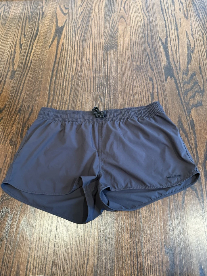 Pantalones cortos para mujer Patagonia talla grande entrepierna 2” negros sin forro ropa deportiva Foto 1 de 4