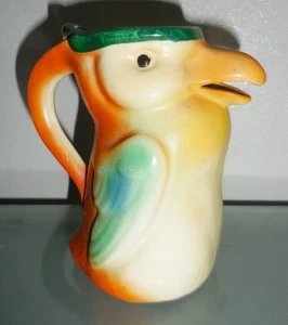 VINTAGE CZECHOSLOVAKIA POTTERY CREAMER FIGURINE HANDPAINTED BIRD DESIGN NR - Picture 1 of 6