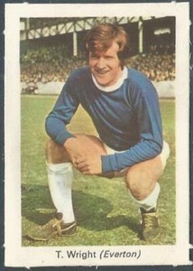 MY FAVOURITE SOCCER STARS 1971-LION & THUNDER- #04-EVERTON-TOMMY WRIGHT