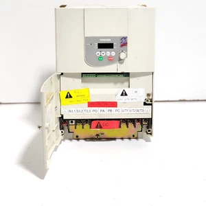 Inversor Toshiba VFS9-4075PL-WN (1) 380V 7,5KW VENDIDO COMO ESTÁ SIN PROBAR - Imagen 1 de 6