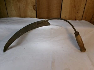 Antique Hand Sickle Scythe Farm Tool with Ribbed Wood Handle - Picture 1 of 4
